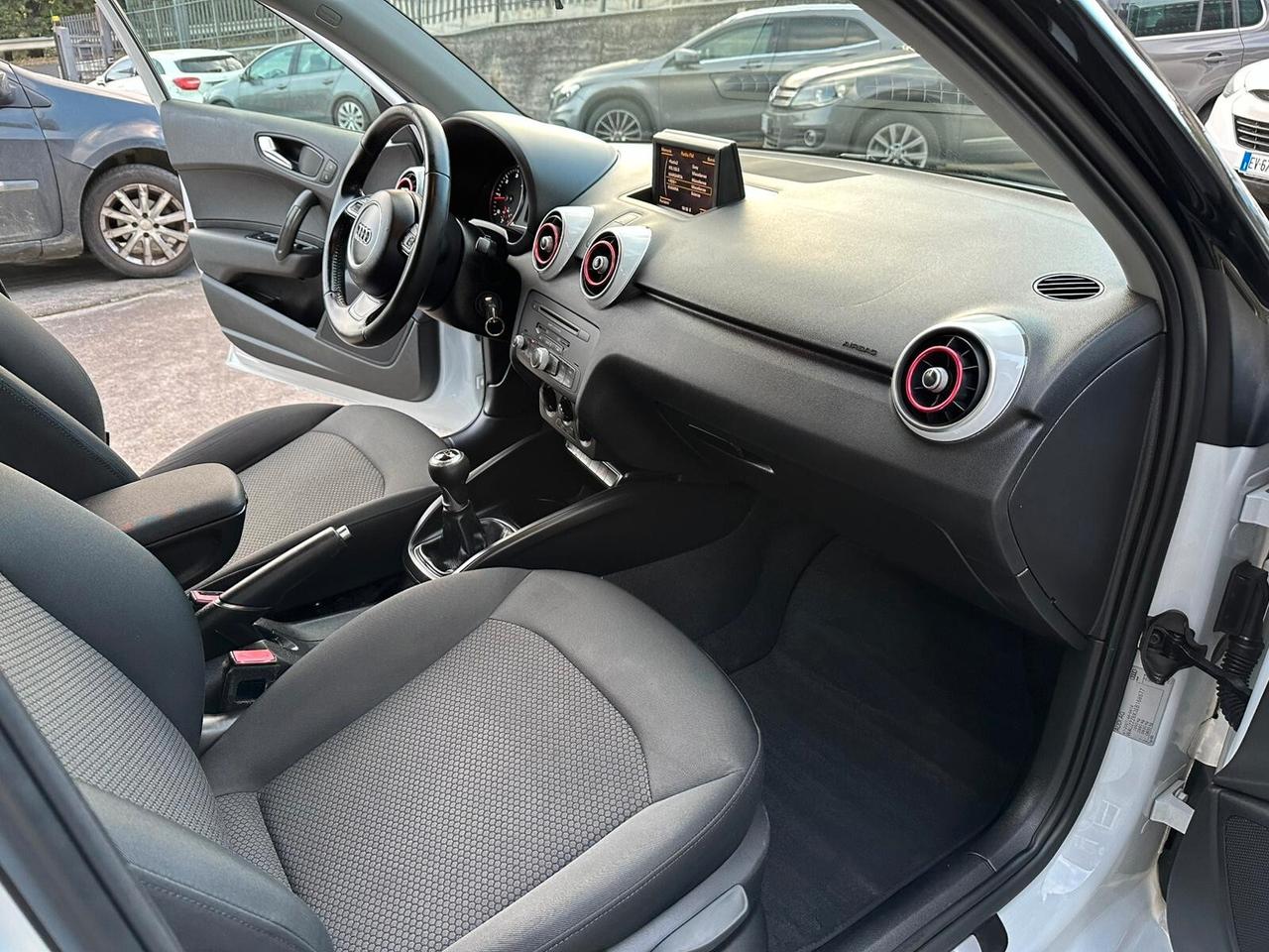 Audi A1 1.6 TDI S line edition