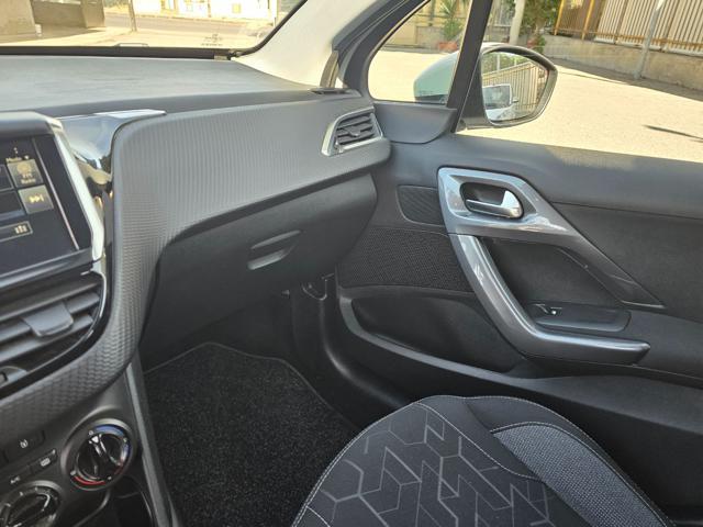 PEUGEOT 2008 BlueHDi 100 Active