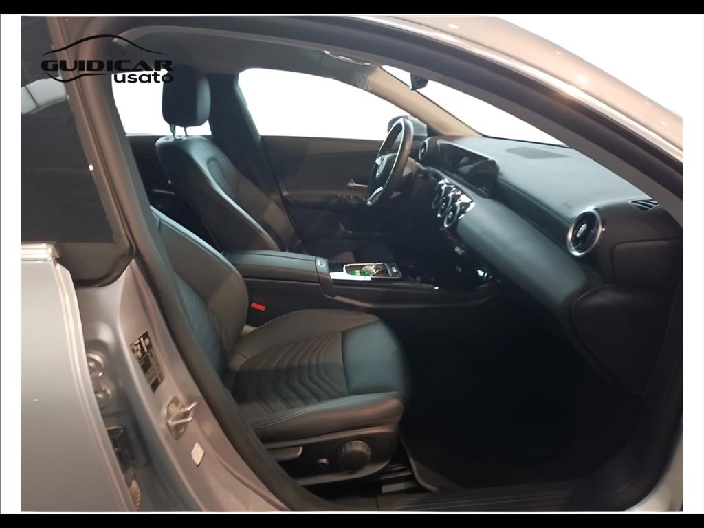 Mercedes-Benz CLA Sh.Brake - X118 2023 - CLA Shooting Brake 180 d Advanced auto