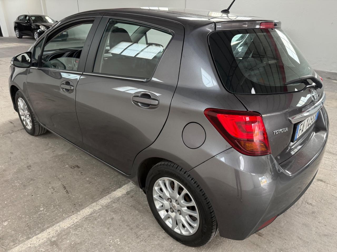 Toyota Yaris 1.3 5 porte Active - 2015