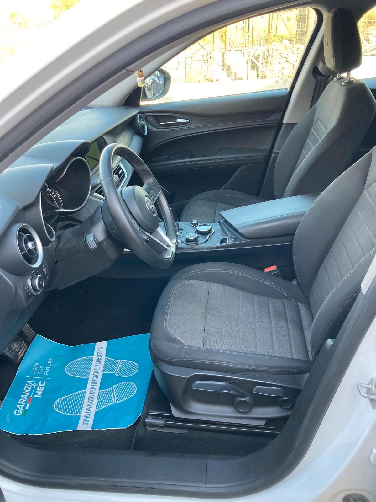 Alfa Romeo Stelvio 2.2 Turbodiesel 160 CV AT8 RWD Business