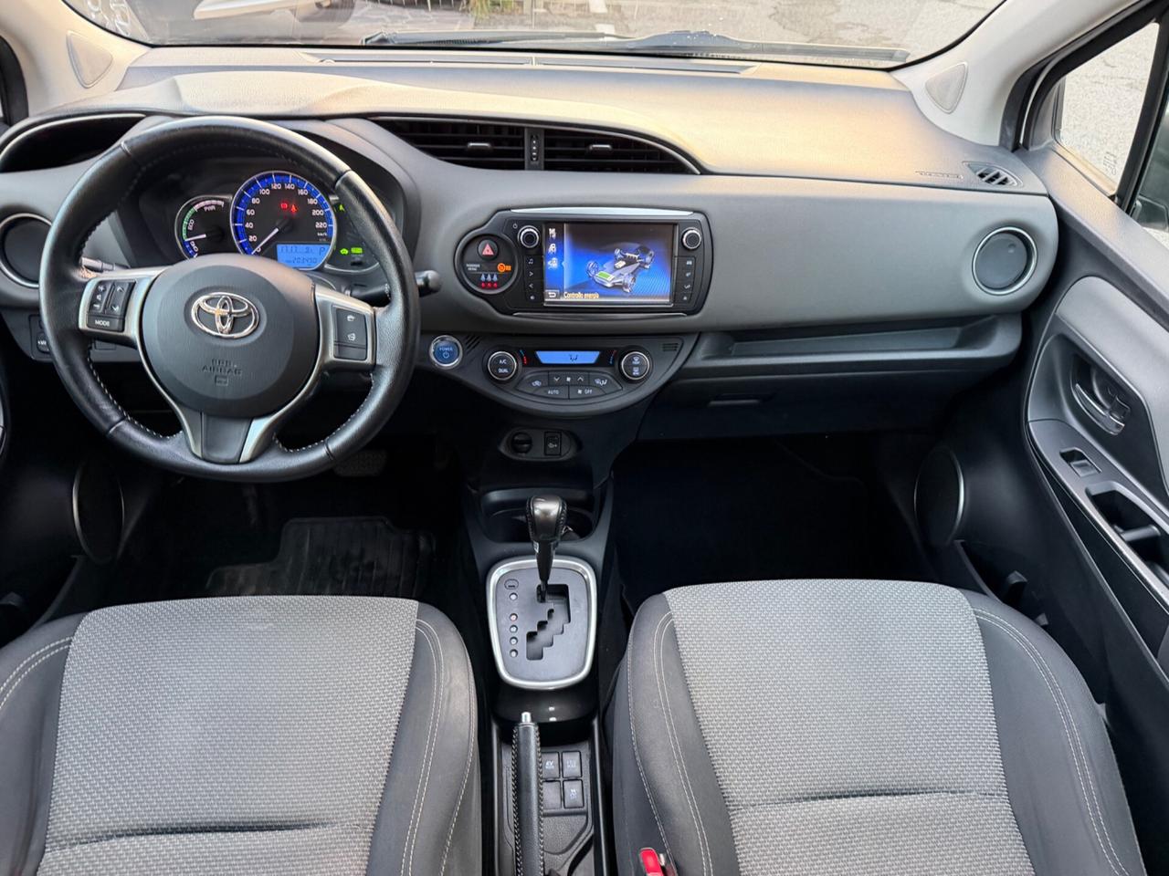 Toyota Yaris 1.5 Hybrid 5 porte Cool