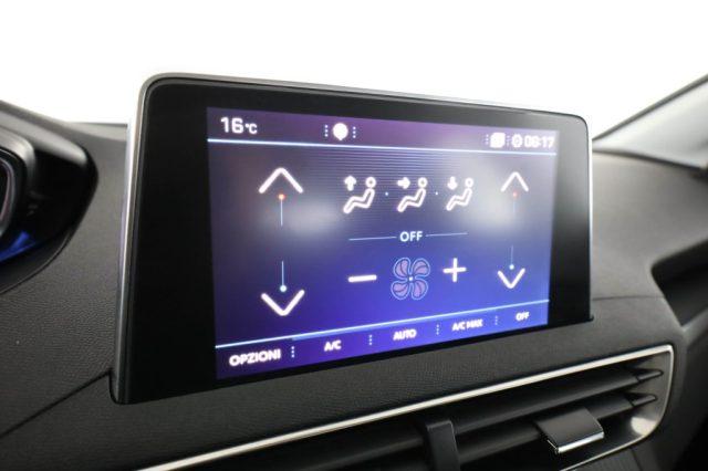 PEUGEOT 3008 3008 BlueHDi 130 EAT8 S&S Business