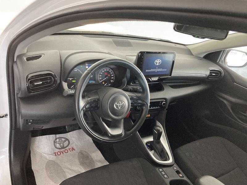 Toyota Yaris Hybrid Active MY24
