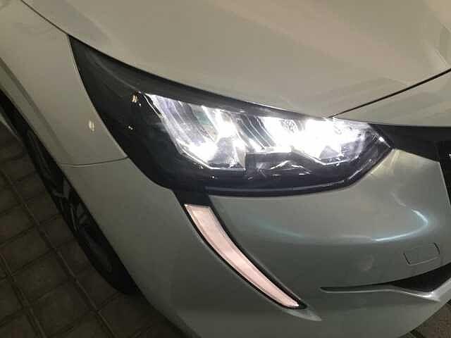 Peugeot 208 Allure Pack 1.2 100 cv - Usata