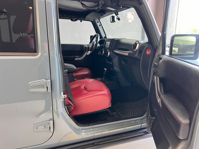 JEEP Wrangler Unlimited 2.8 CRD Rubicon Auto SOFT + HARD TOP