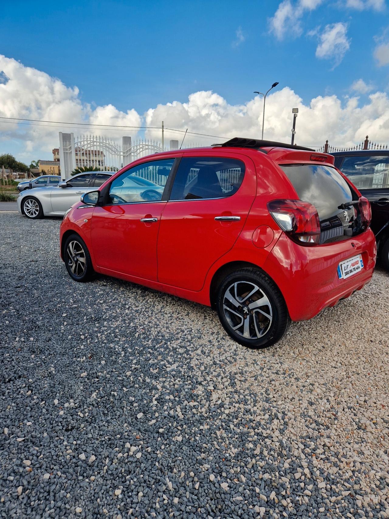 Peugeot 108 PureTech 82 5 porte Allure