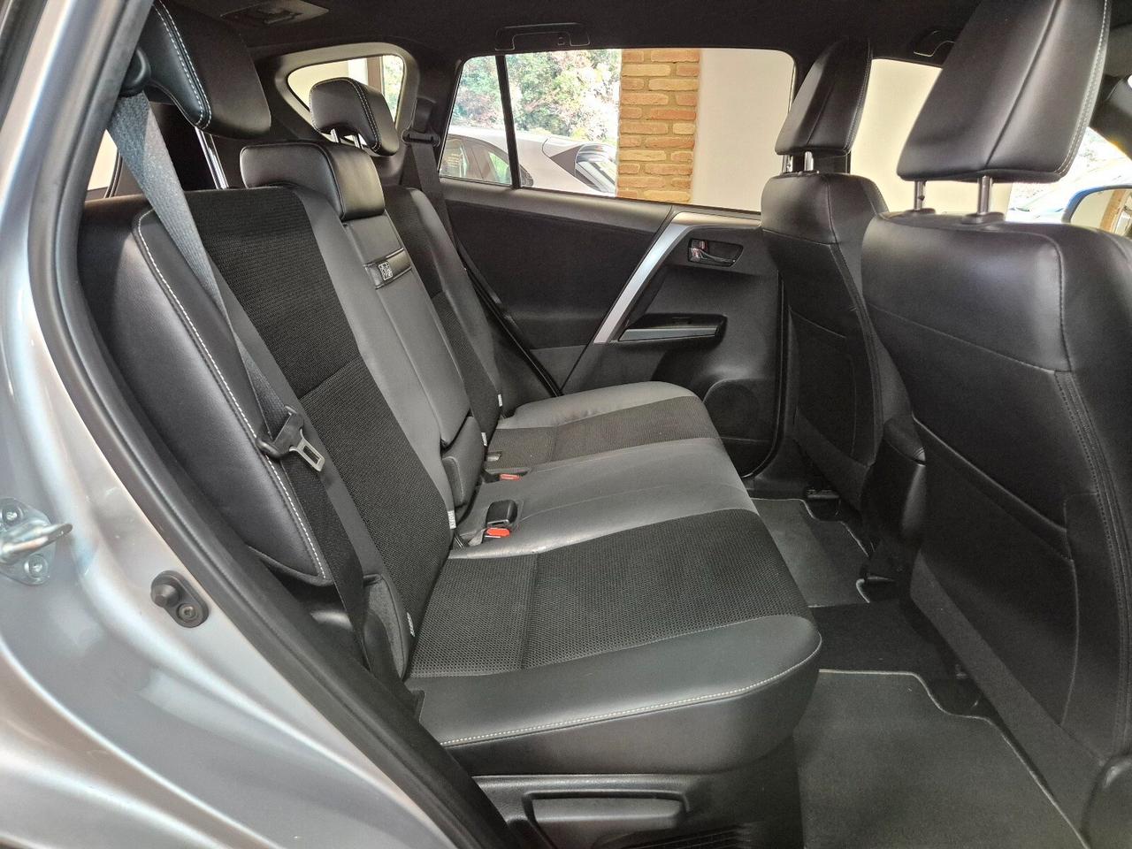 Toyota RAV 4 RAV4 2.5 Hybrid 2WD Style