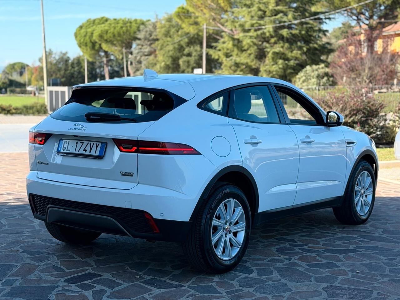 Jaguar E-Pace 2.0D i4 150 CV AWD auto - COMMERCIANTI