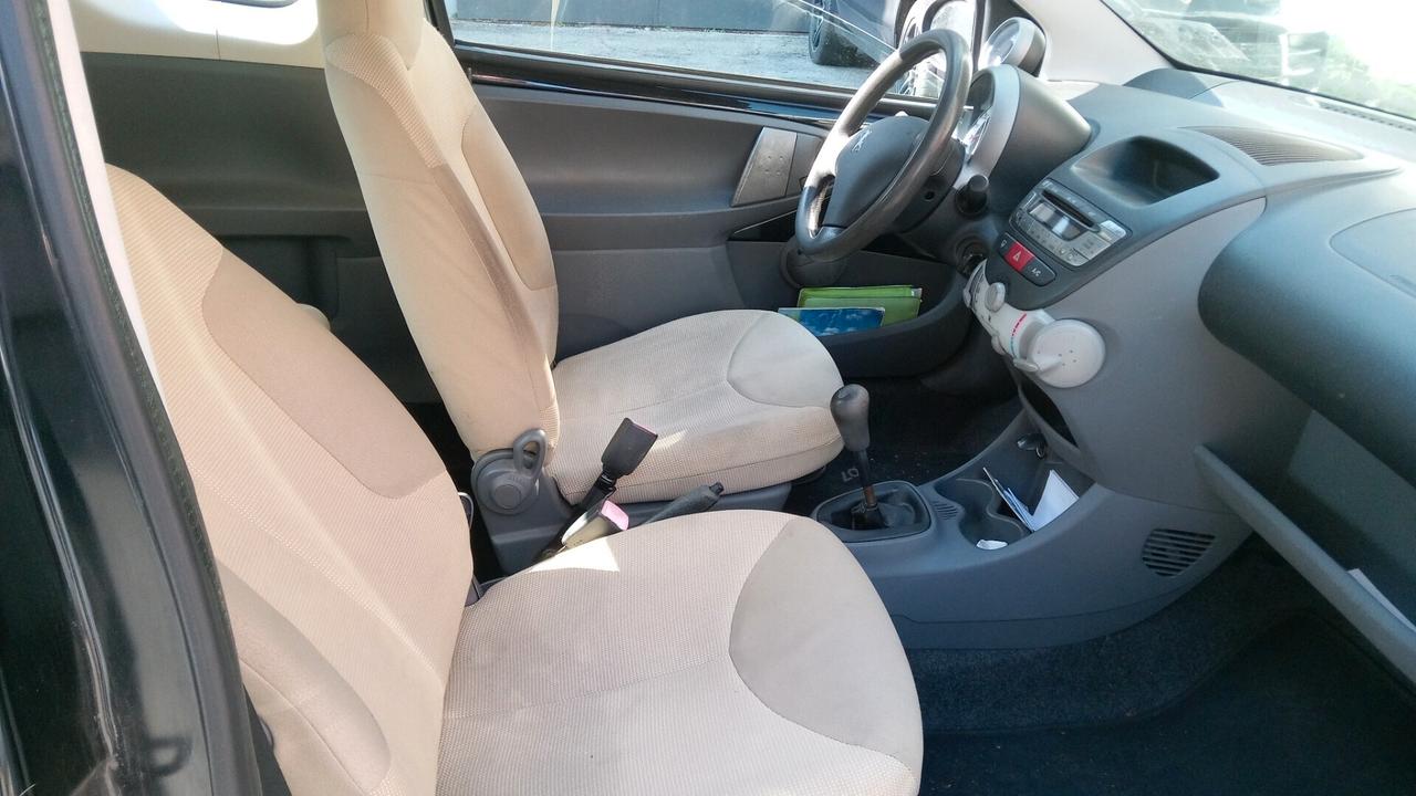 Peugeot 107 1.0 68CV 3p. Sweet Years