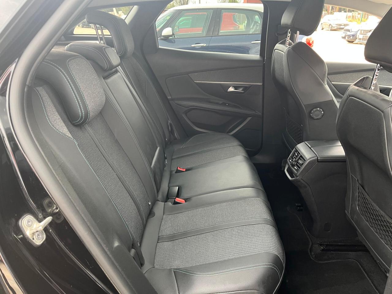 Peugeot 3008 BlueHDi 130 S&S EAT8 Allure Pack - Unico proprietario - 67.004 km