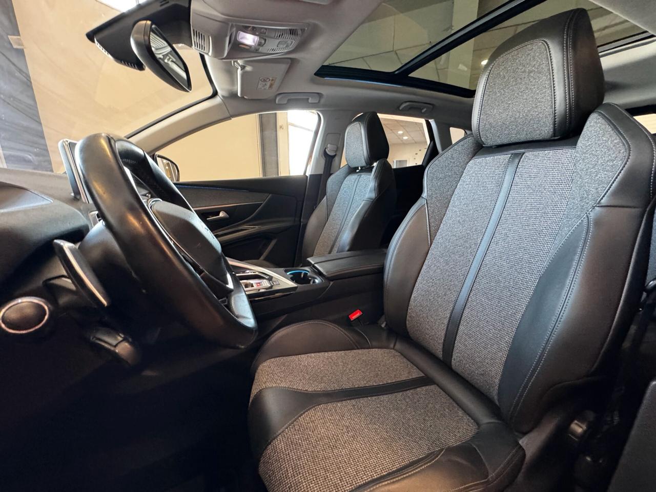 Peugeot 3008 BlueHDi 130cv EAT8 Allure 2020