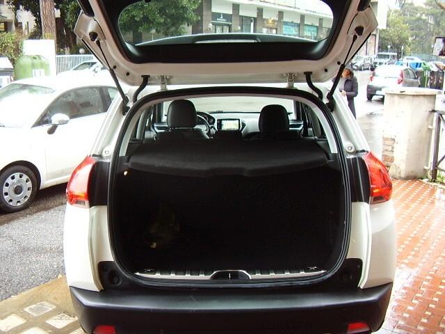 Peugeot 2008 PureTech Turbo NEOPATENTATI