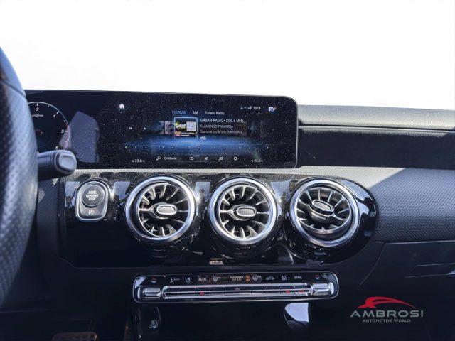 MERCEDES-BENZ A 200 200 d Automatic Premium