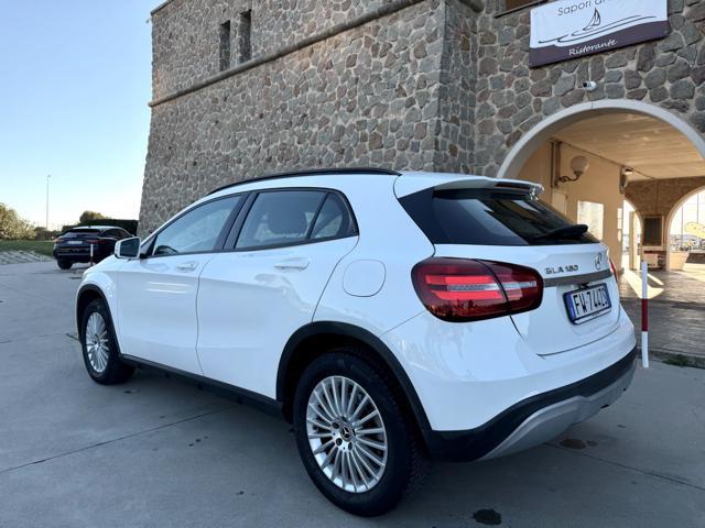 MERCEDES-BENZ GLA 180 PACK NIGHT+NAVI+FULL LED+R.CAM+PORT.ELETTRICO