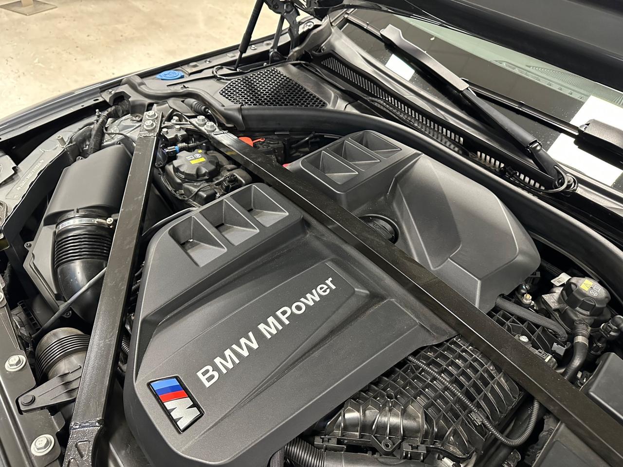 Bmw M4 SOLO 13.900 KM