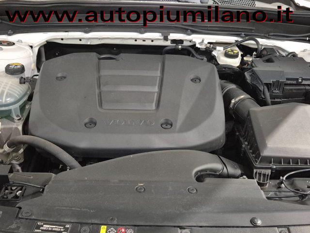 VOLVO XC40 T3 Geartronic Momentum Pro