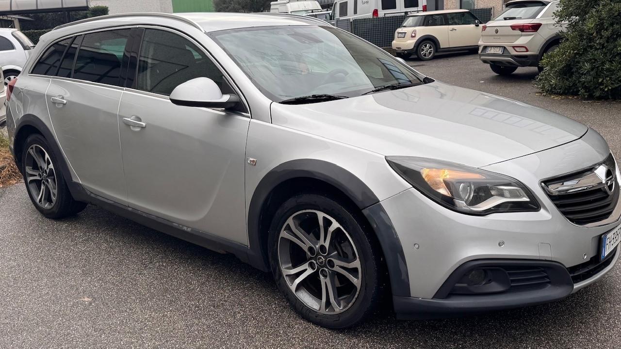 Opel Insignia 1.6 CDTI 136CV Start&Stop Sports Tourer Cosmo