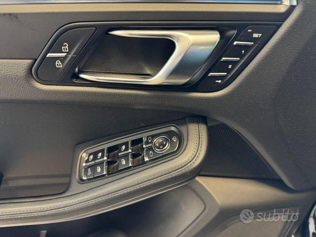 PORSCHE Macan 2.0 T +TETTO+ACC+CHRONO SPORT