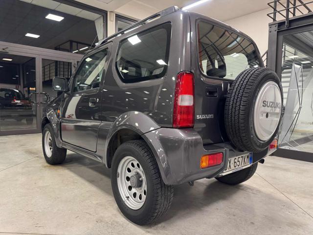 SUZUKI Jimny 1.3i 16V cat 4WD JLX
