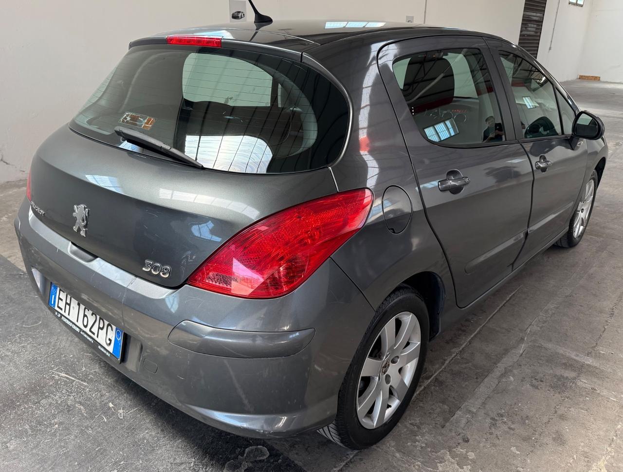 Peugeot 308 1.6 HDi 92Cv 5 porte - 2011