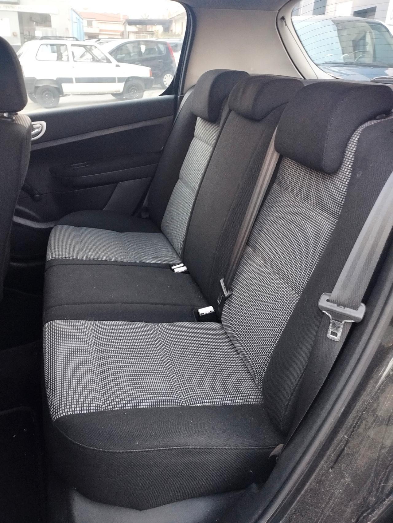 Peugeot 307 1.6 16V HDi 90CV 5p. X-Line