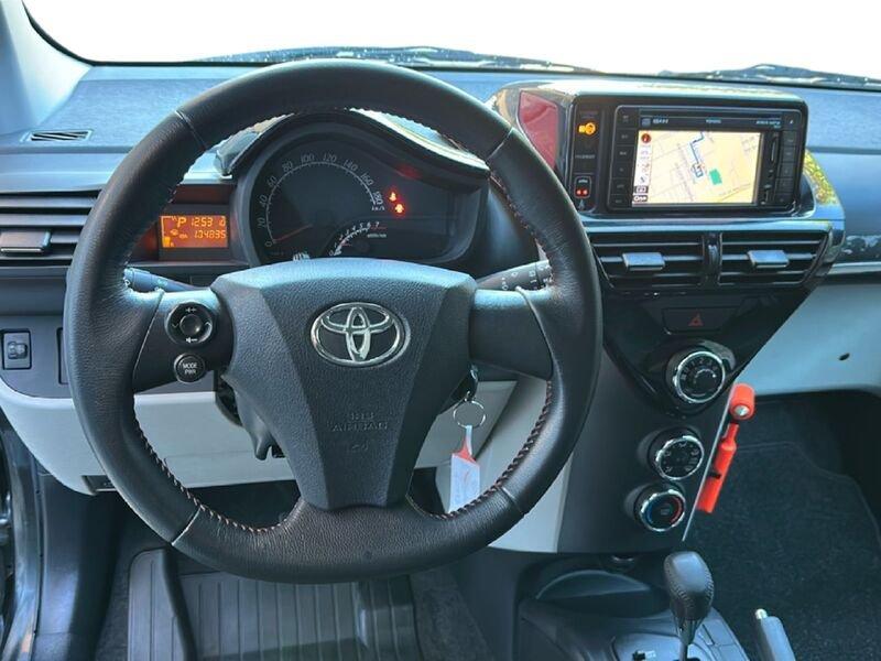 Toyota iQ iQ 1.0 Sol