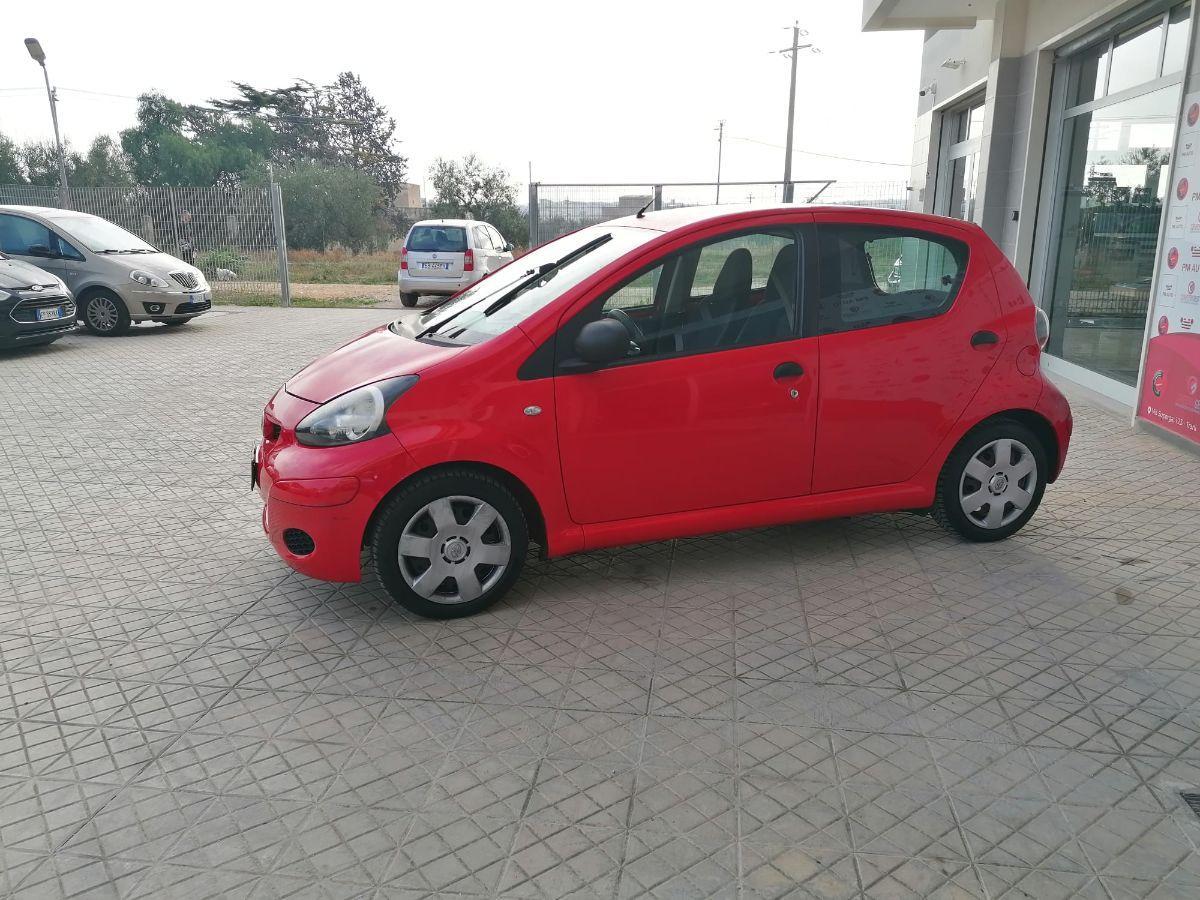 TOYOTA - Aygo - 1.0 12V VVT-i 5p. Sol Connect MMT