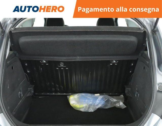 OPEL Corsa 1.2 Coupé b-Color