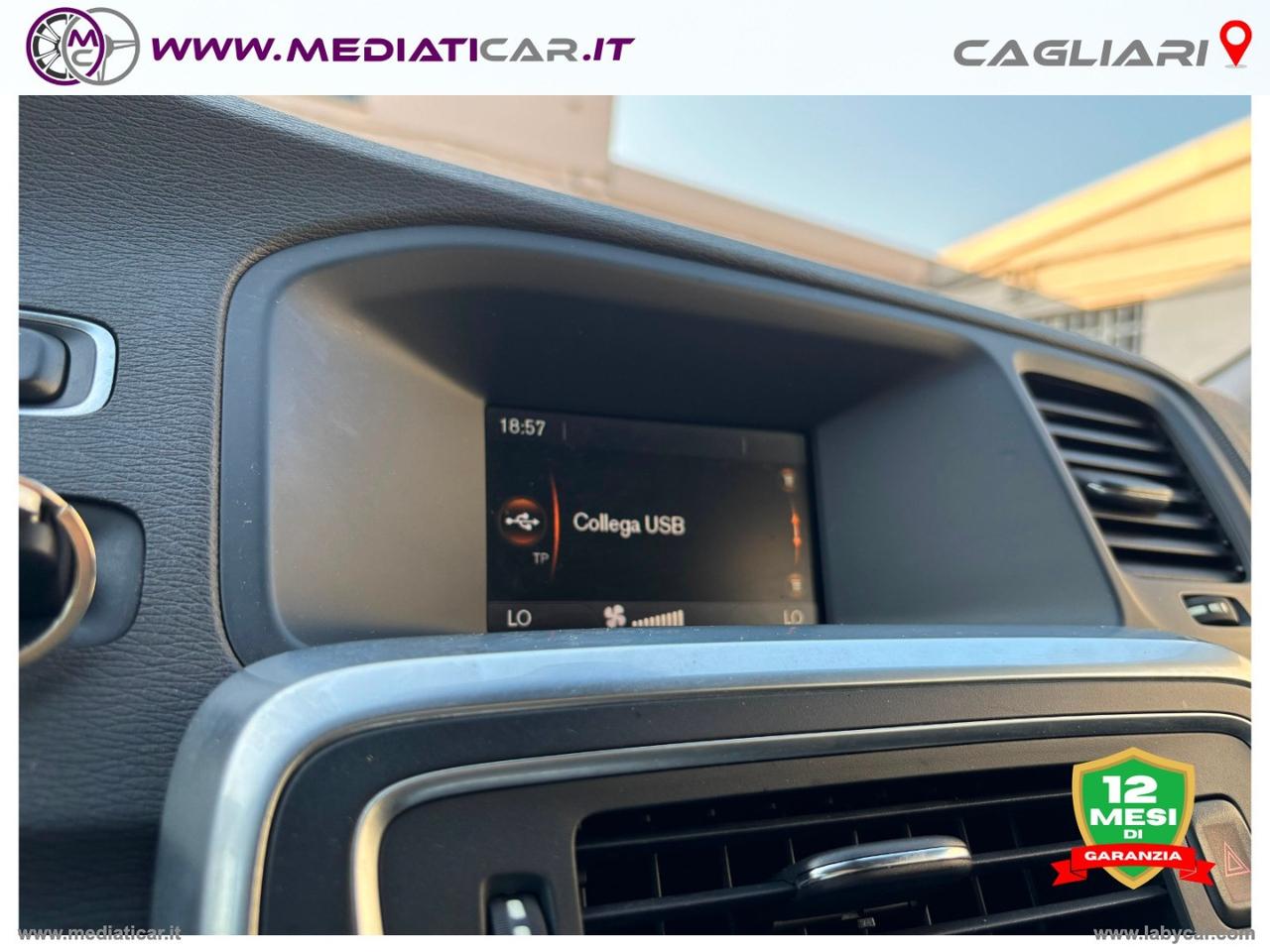 VOLVO V60 D4 AWD Geartronic R-design Momentum