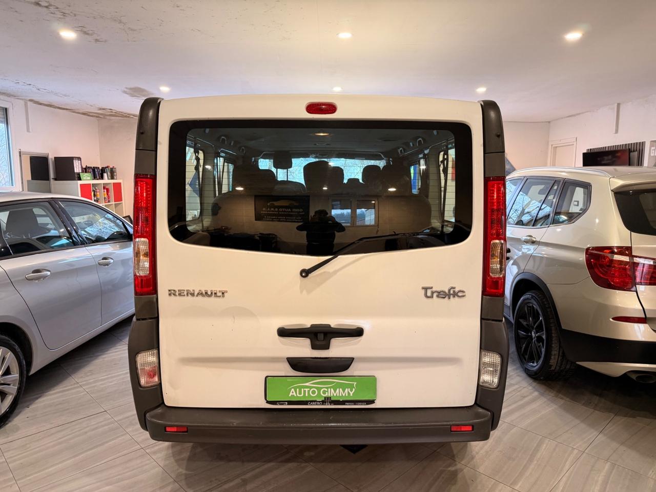 Renault Trafic 2.5 Diesel 9 posti