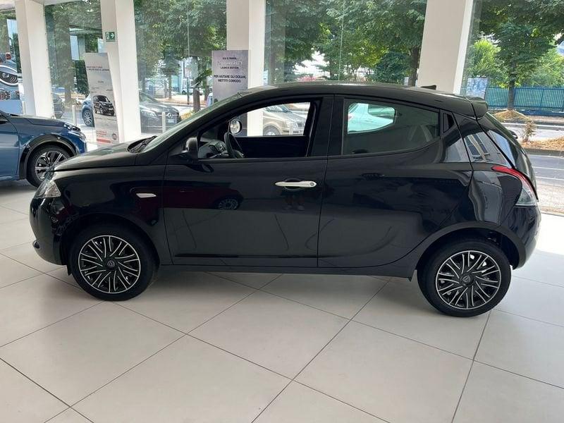 Lancia Ypsilon 1.0 FireFly 5 porte S&S Hybrid Platino