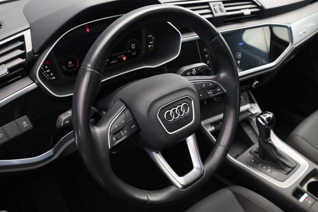 AUDI Q3 35 TFSI S tronic Business Advanced