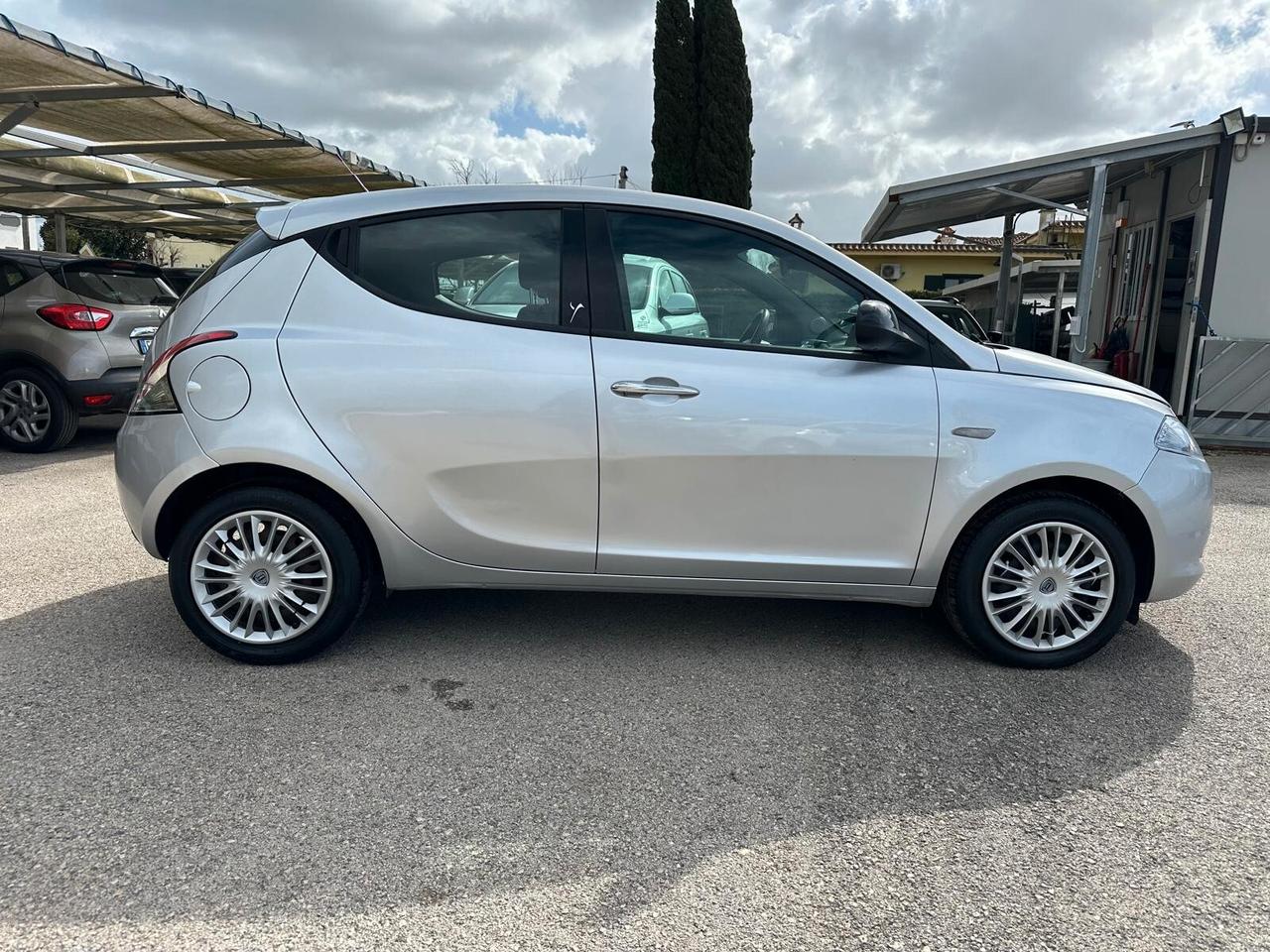 Lancia Ypsilon 1.3 MJT