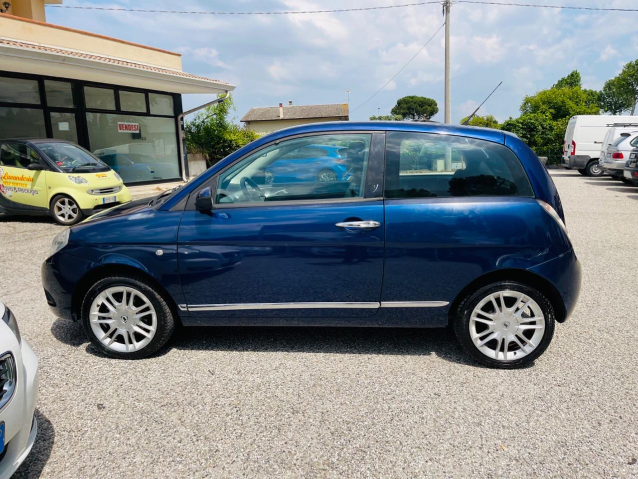 Lancia Ypsilon 1.3 MJT 90 CV Ok NEOPATENTATI