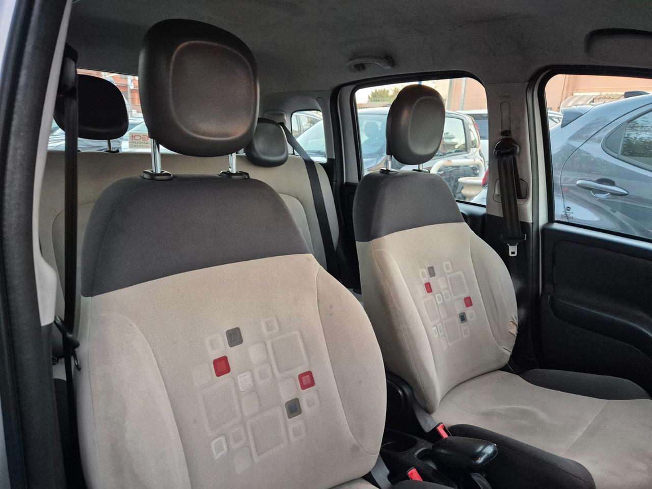 4 AUTO SOLO INSIEME LEGGI BENE