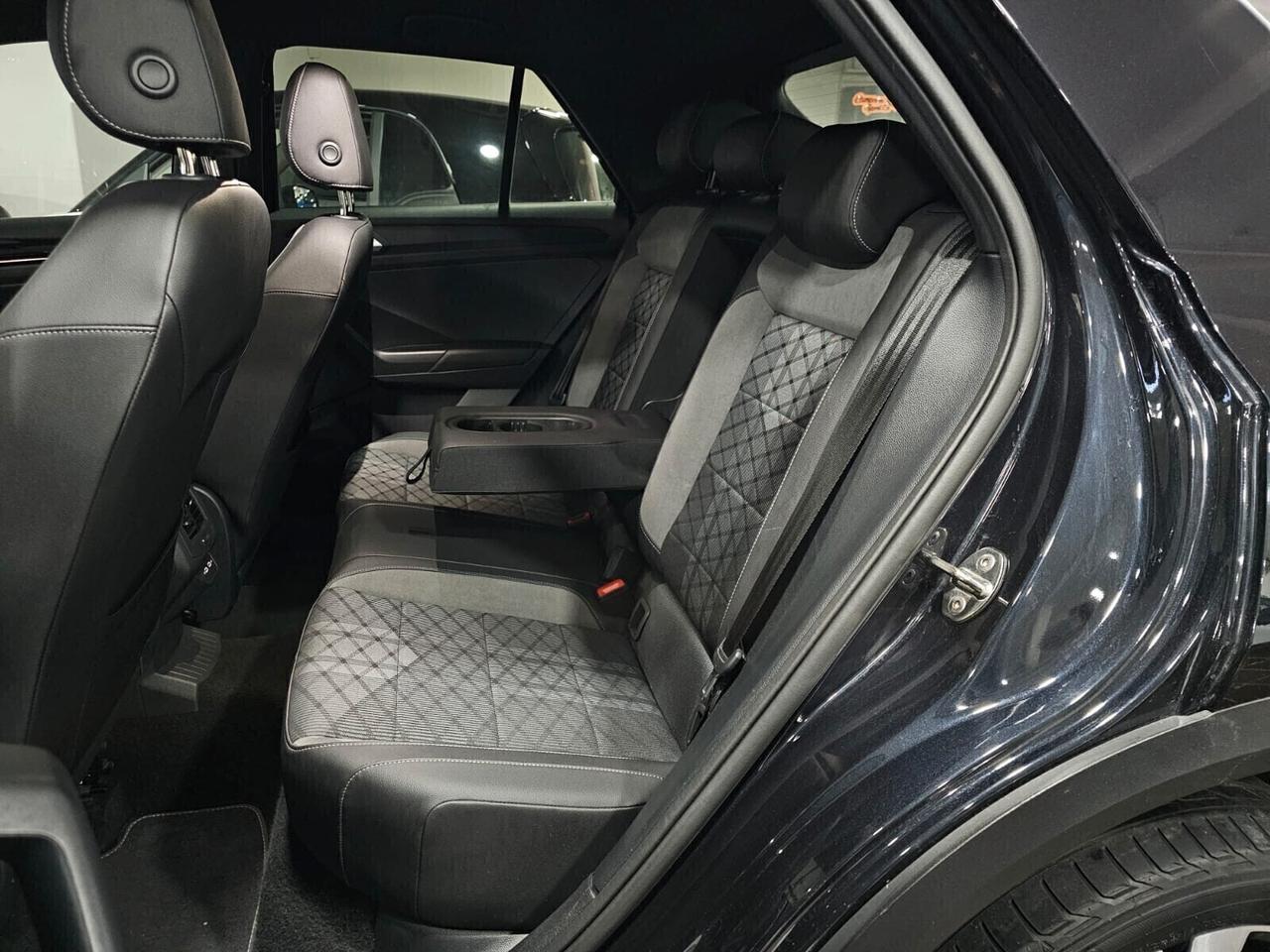 NUOVA VOLKSWAGEN T-ROC 2.0 TDI 150CV R-LINE - ITALIANA PRONTA CONSEGNA