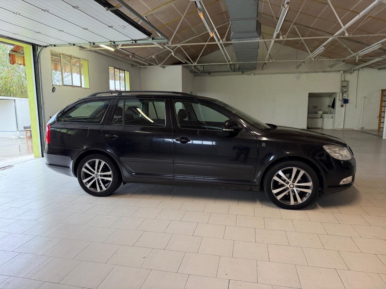 Skoda Octavia 1.6 TDI CR 105 CV Ambition