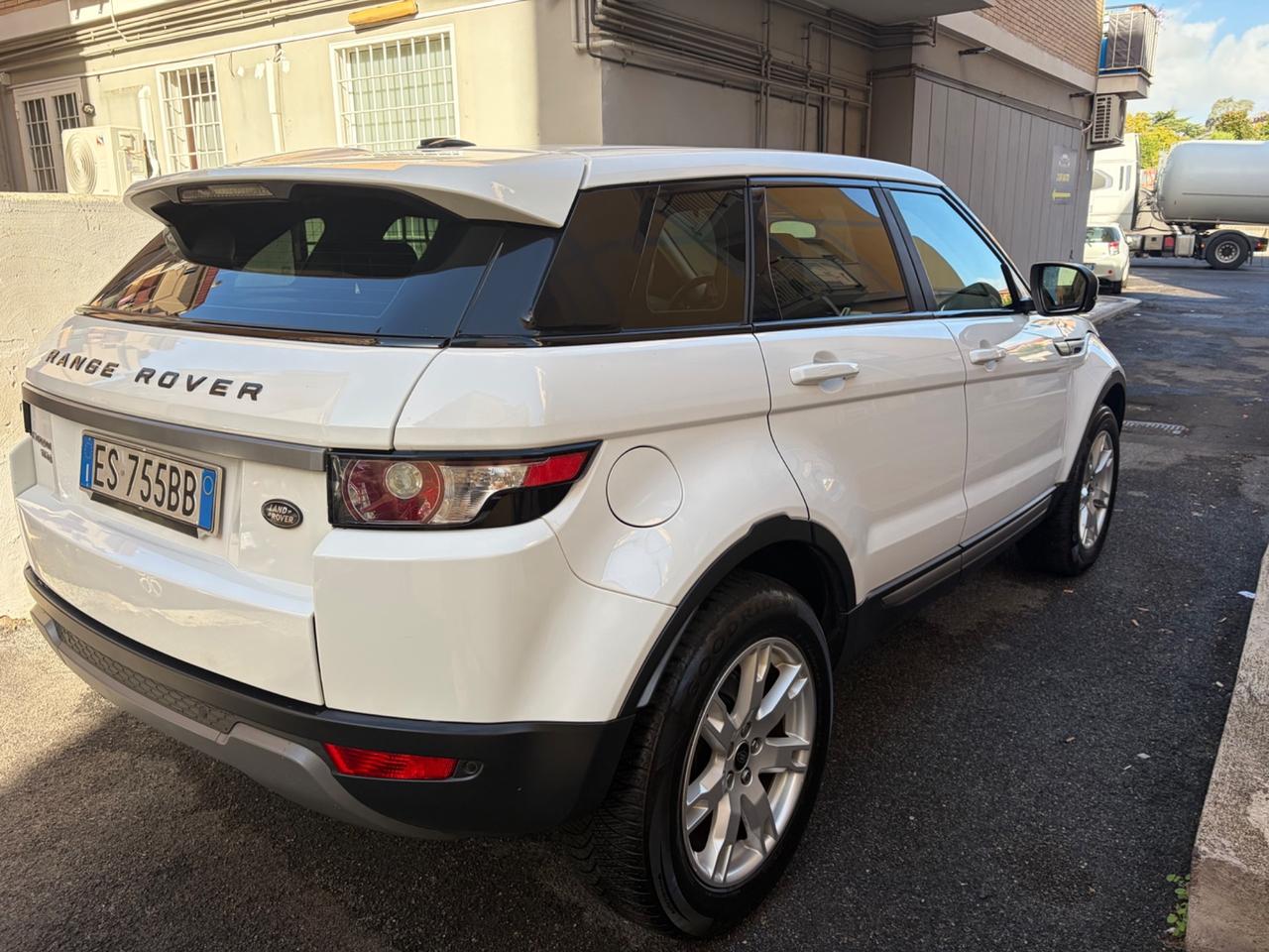 Land Rover Range Evoque 2.2 TD4 5p. Prestige