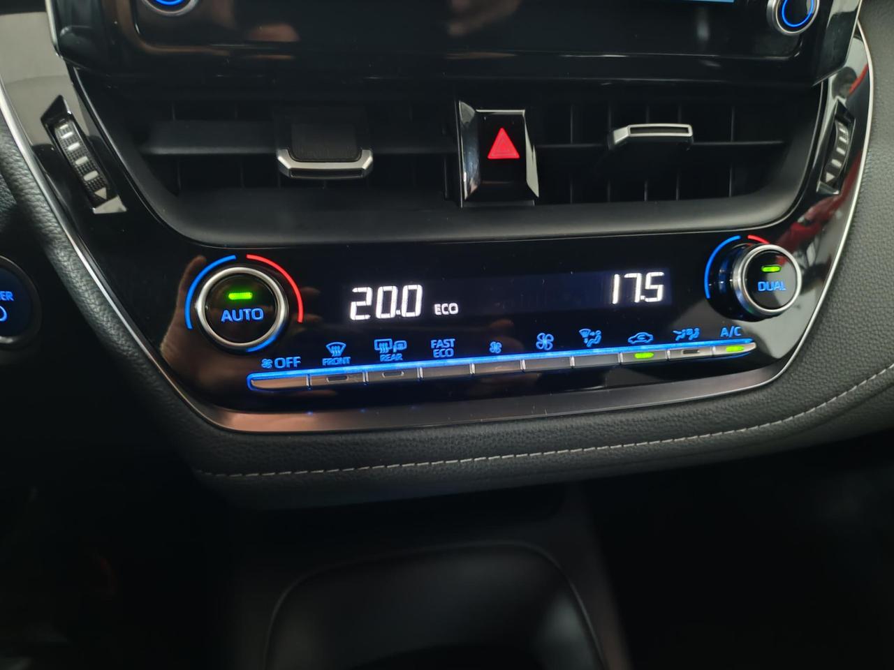 Toyota Corolla 1.8h Active cvt TUTTI TAGLIANDI TOYOTA