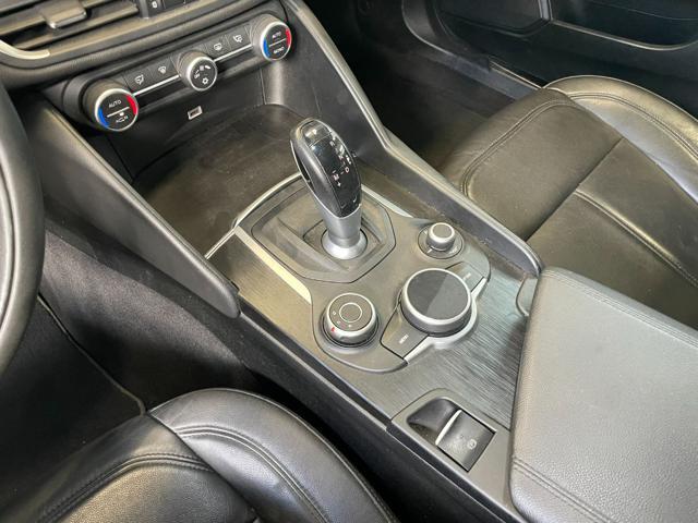 ALFA ROMEO Giulia 2.2 TURBODIESEL 136CV AT8