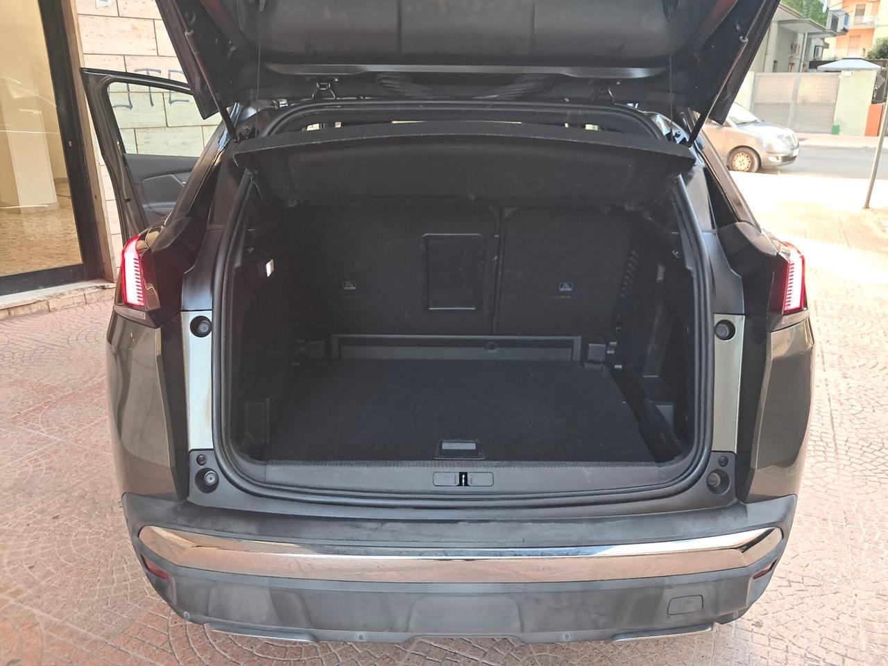 Peugeot 3008 BlueHDi 130 S&S EAT8 GT Line-Euro14490