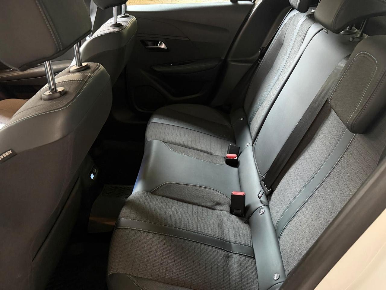 Peugeot 208 1.2 puretech 100Cv AUTOMATICA stop&start 5 porte allure