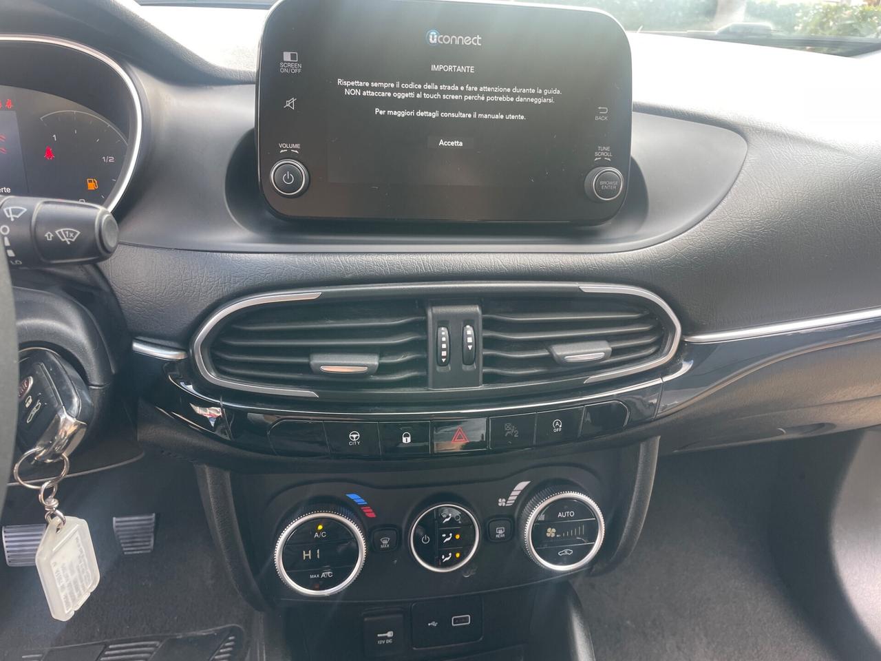 Fiat Tipo 1.3 multijet 72000km. 2022 retro camera/navigatore solo 72000 km