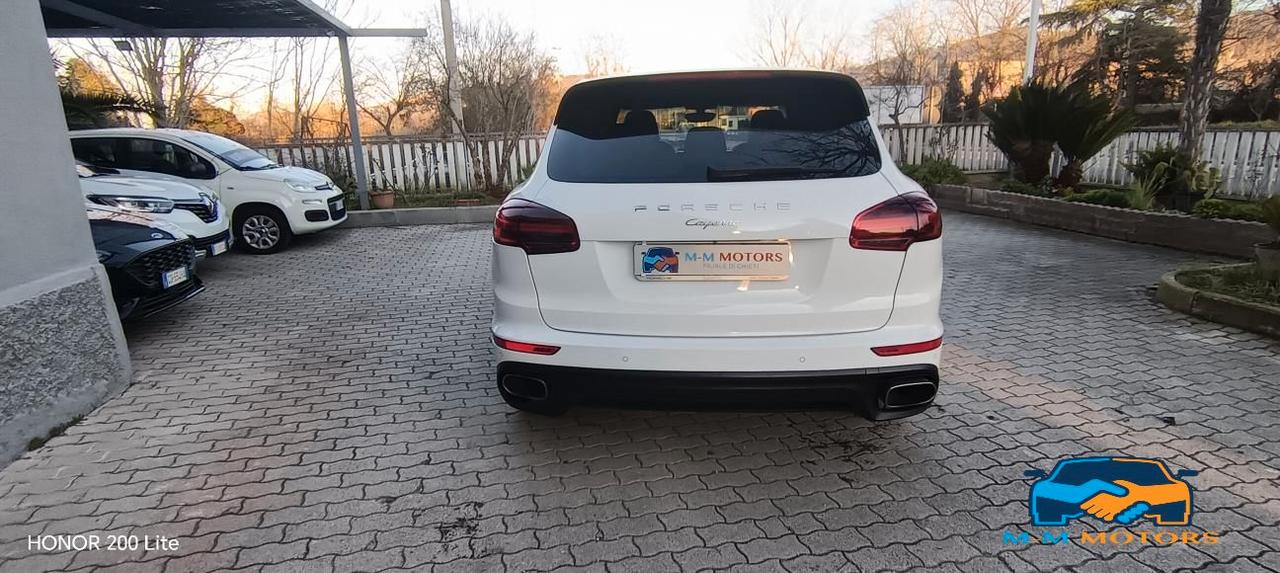 Porsche Cayenne 3.0 tiptronic