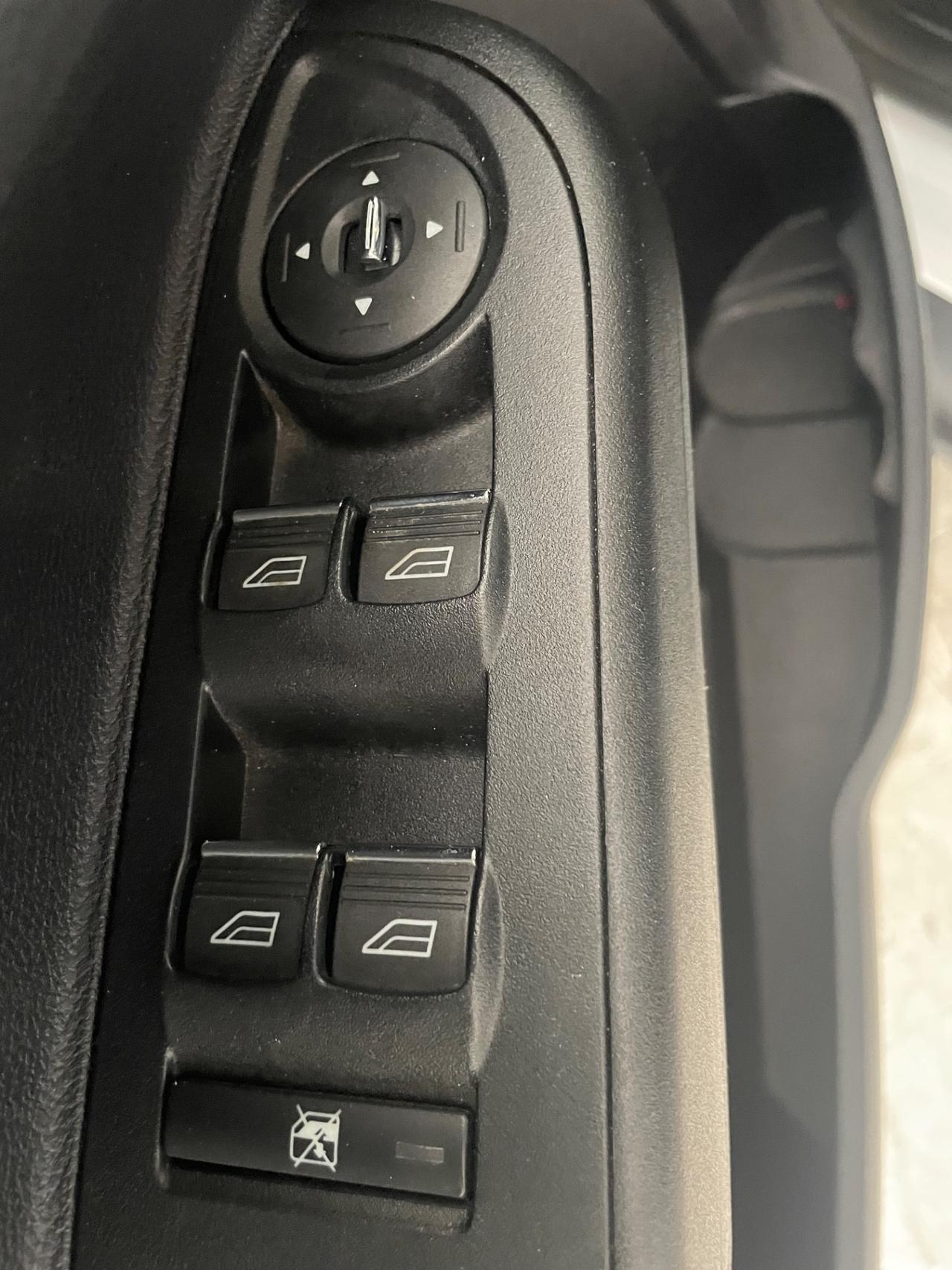 FORD B-MAX 1.5 TDCI 75 CV “PARI AL NUOVO”