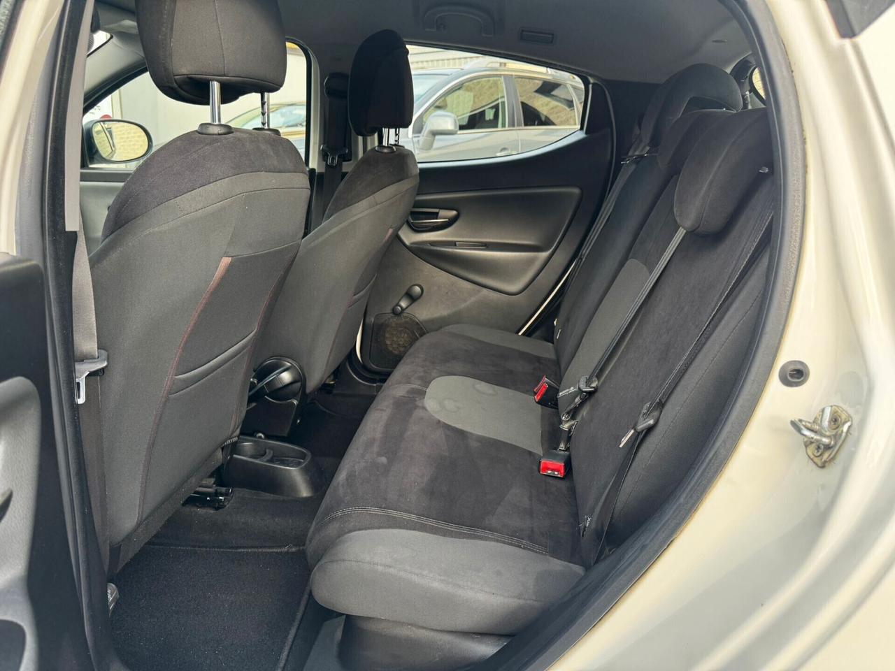 Lancia Ypsilon 1.2 69 CV 5 porte GPL Ecochic Gold