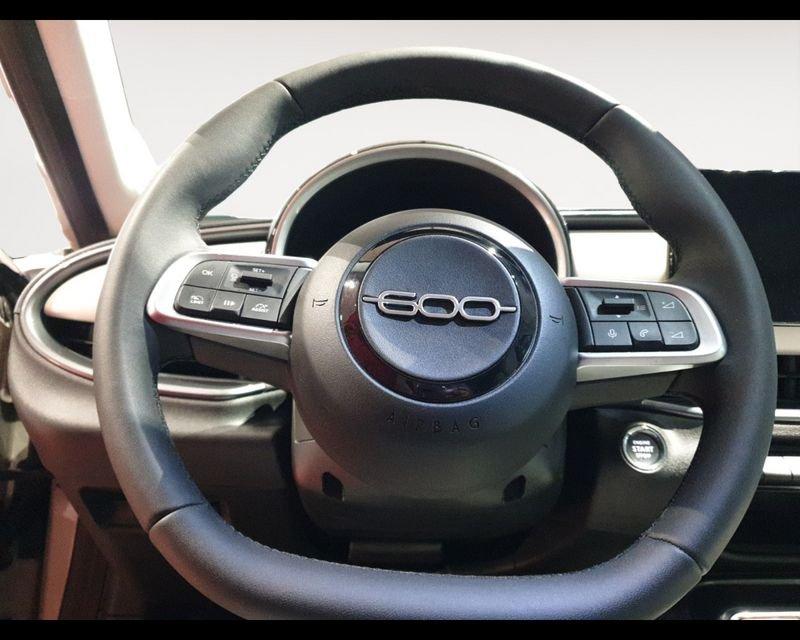 FIAT 600 (2023-->) Hybrid 100 CV DCT MHEV La Prima