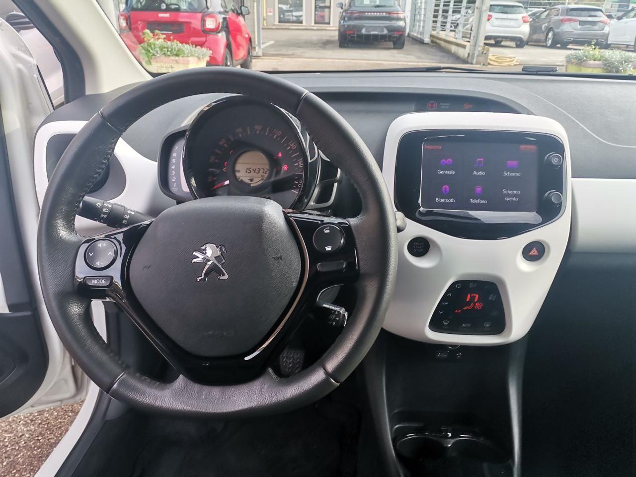 Peugeot 108 PureTech 82 5 porte Allure