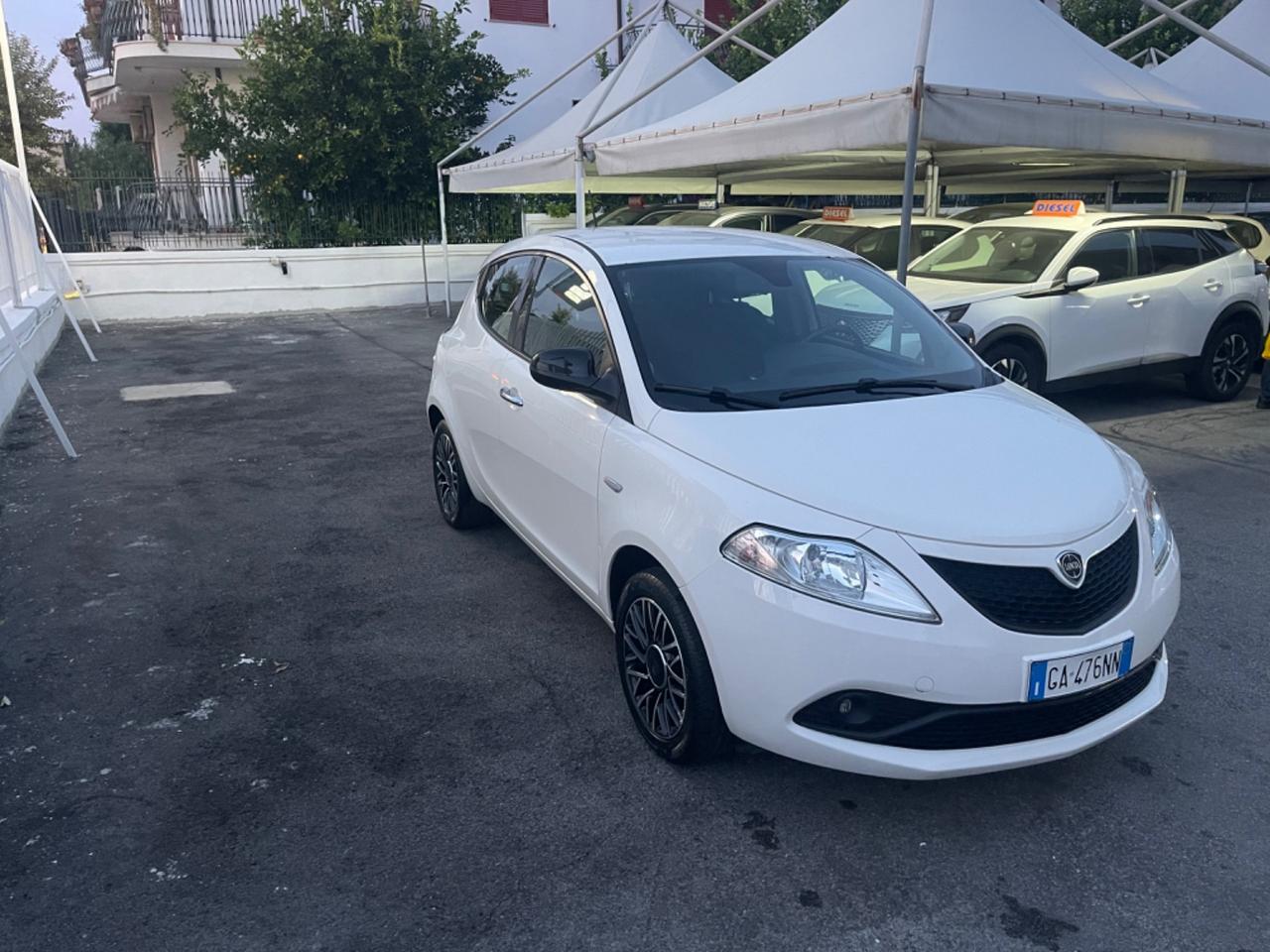 Lancia Ypsilon 1.2 69 CV 5 porte S&S Gold KM 78.000 CERTIFICATI!